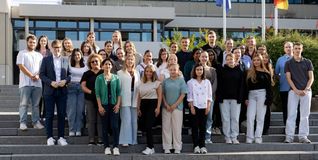 Die Stadt Sindelfingen begrüßt zum neuen Ausbildungsjahr rund 40 neue Auszubildende und Studierende.